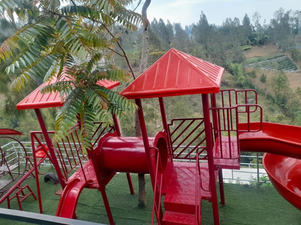 Hotel Nature Bromo And Resort Pasuruan Exteriör bild
