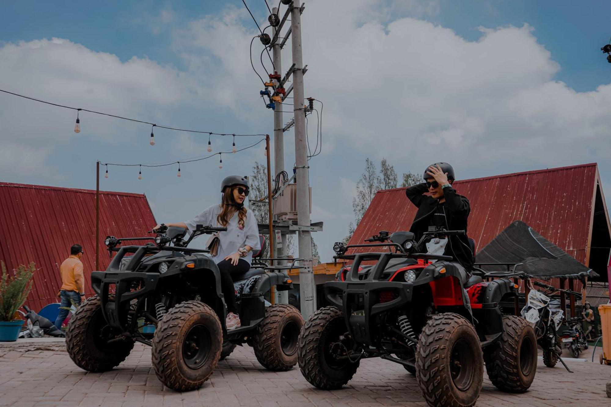 Hotel Nature Bromo And Resort Pasuruan Exteriör bild