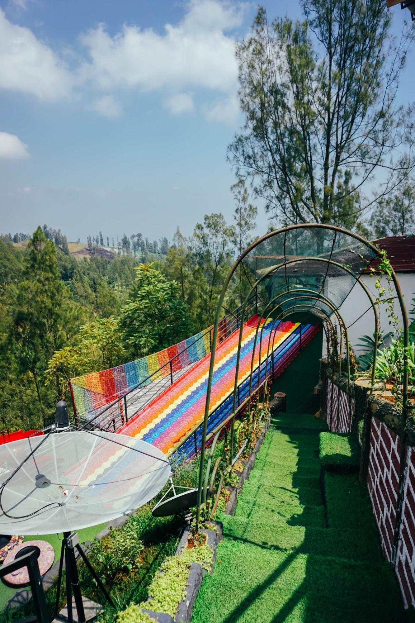 Hotel Nature Bromo And Resort Pasuruan Exteriör bild